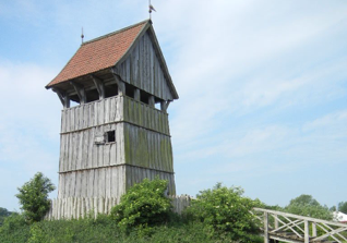 Besuch der Turmhügelburg in Lütjenburg