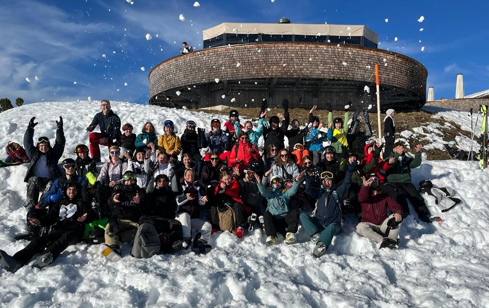 Skiausflug zum Sonnenkopf – Schüler erleben tolle Tage im Schnee