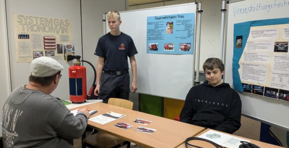 Präsentationen an der Peter-Ustinov-Schule: Ein Einblick in die Berufswelt