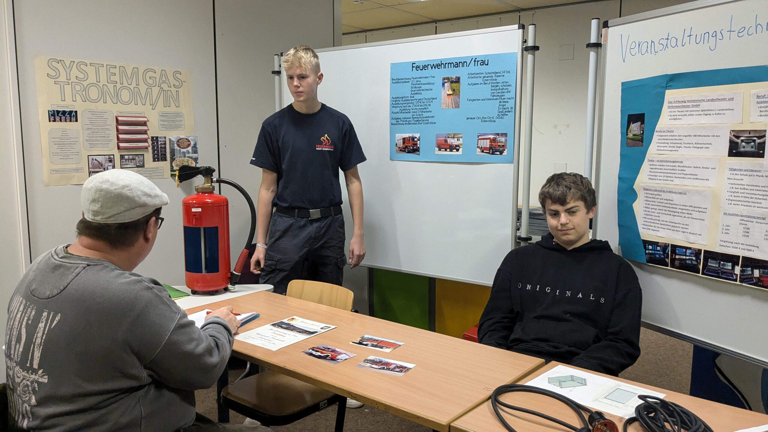 Präsentationen an der Peter-Ustinov-Schule: Ein Einblick in die Berufswelt