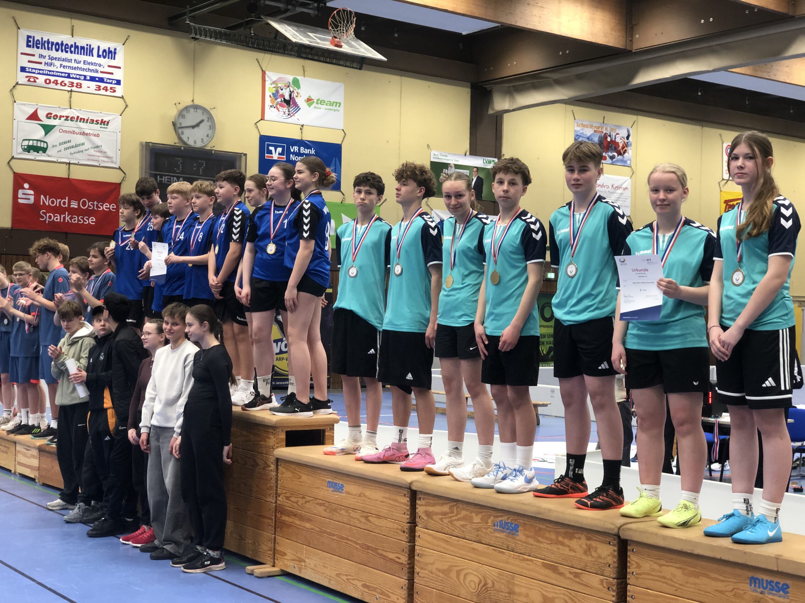 Die PUS ist Vize-Landesmeister im Floorball!