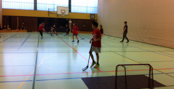 Das Nikolaus-Floorballturnier